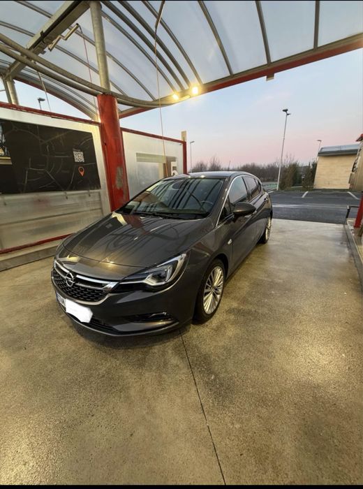 Opel astra K.