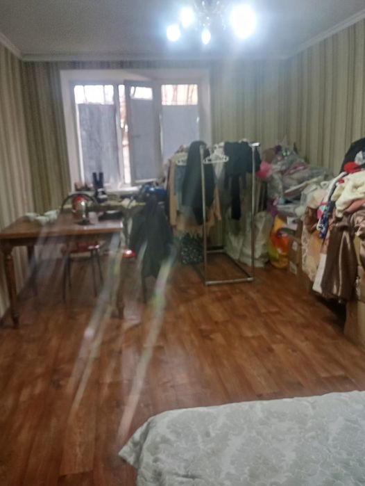 Задаётся 1 комнатная квартира