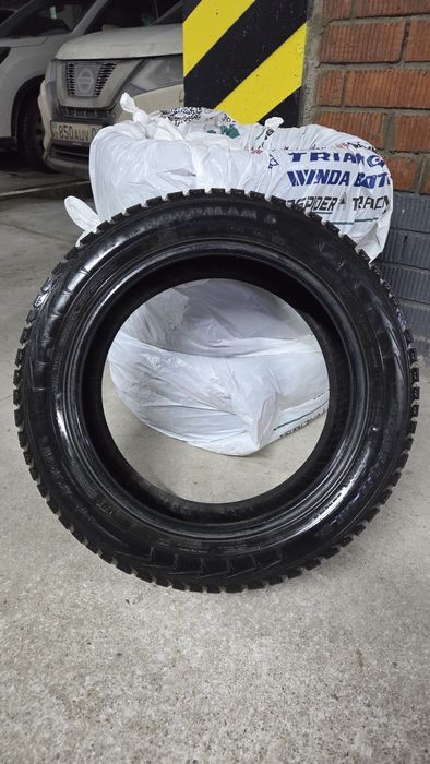 Продам зимние шины