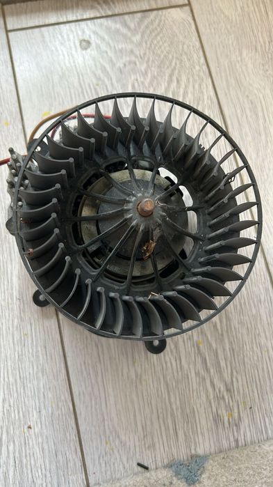 Моторчик печки Мерседес с180