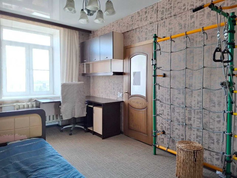 Продается 3-комнатная квартира