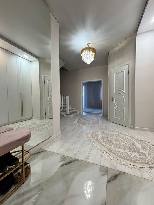 Продажа 4 комн квартиры