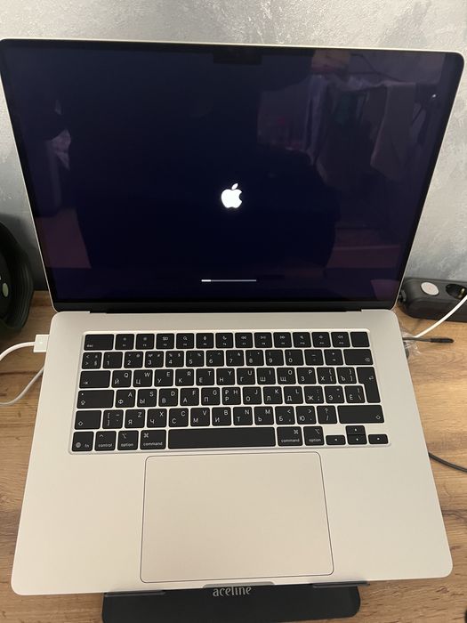 Macbook air m5 15 inc,16gb,1 tb ispace