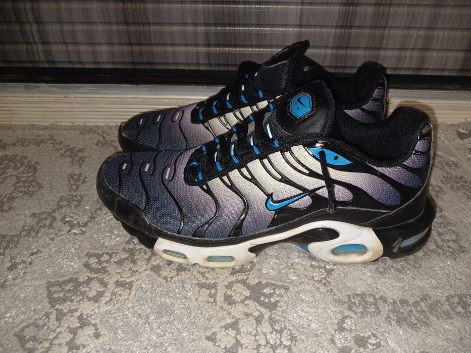 Продаю обувь тнки