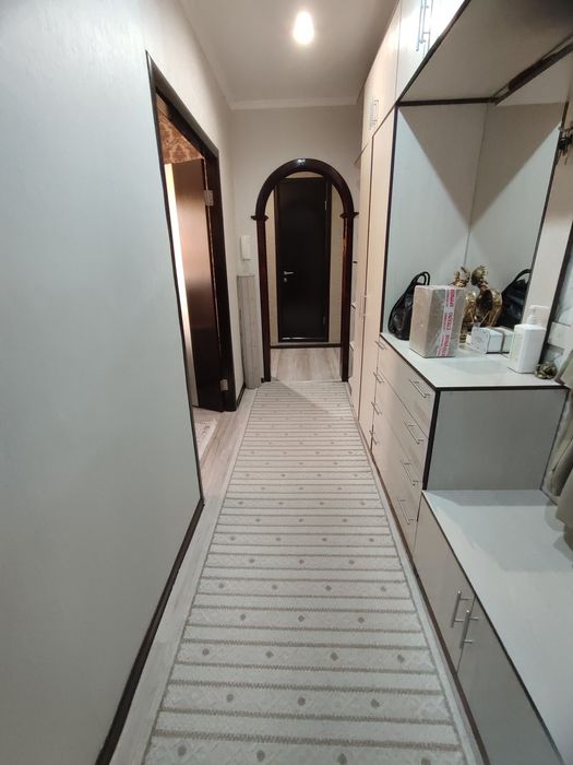 Продается 4-комн (9-41, 4 эт)