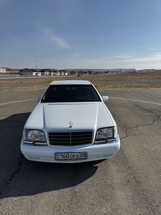 Mercedes-Benz w140