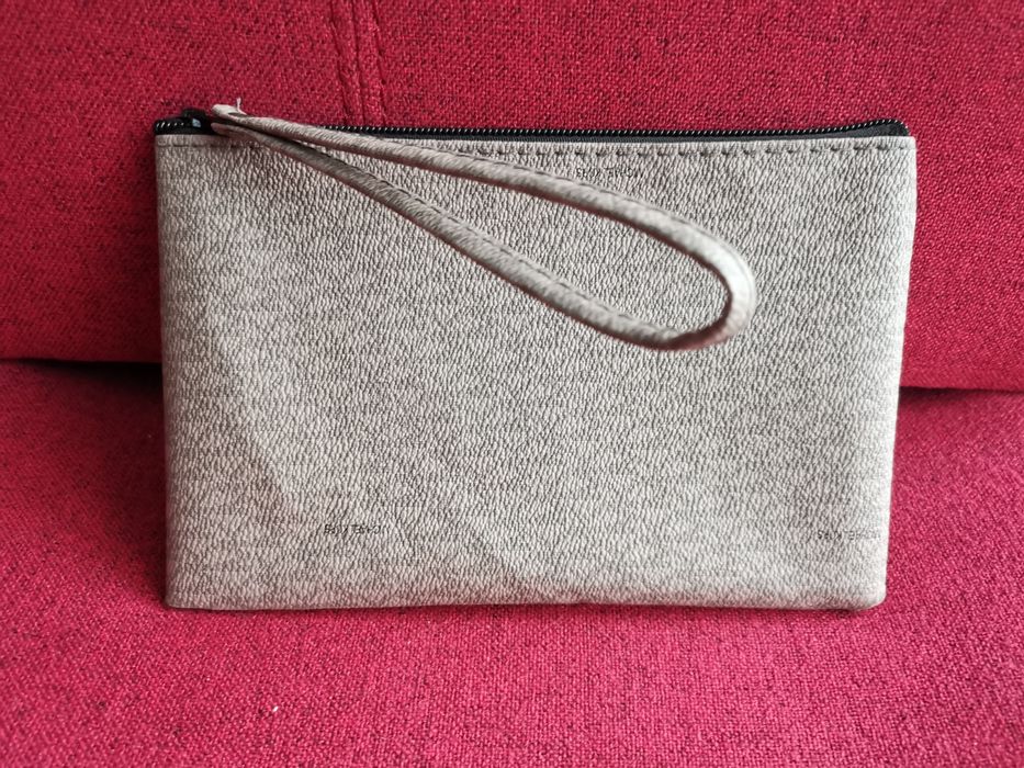 Rucsac si portfard Michael Kors