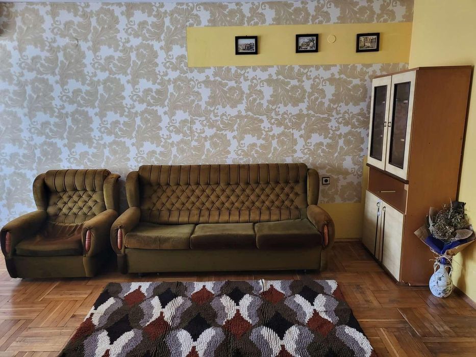 Двустаен, под наем, Център