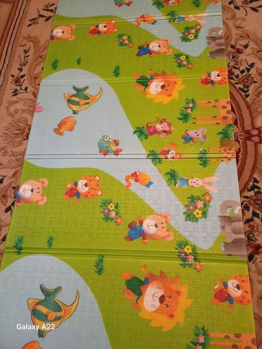 Продаю детский коврик-каремат 90х200см.