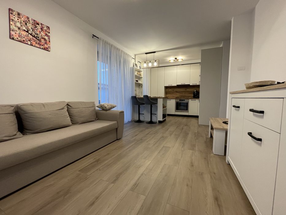 Inchiriez apartament 2 camere The Lake Home