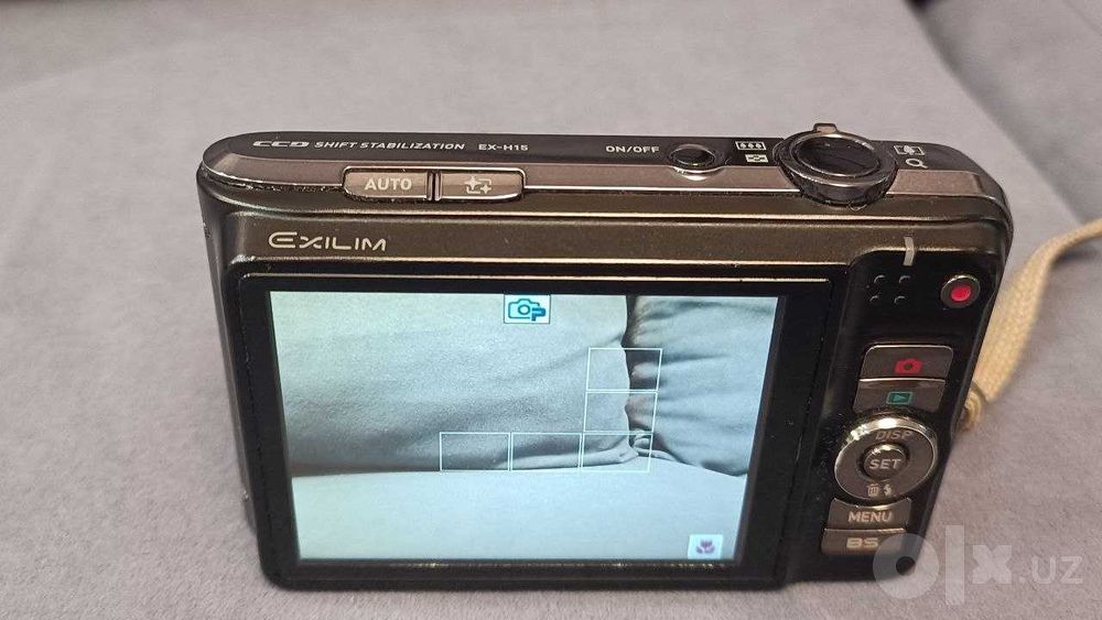 Цифровой фотоаппарат Casio EX-h15 Exicclim