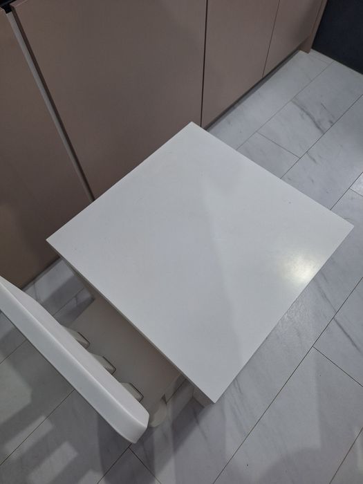 Детский стол и стул IKEA