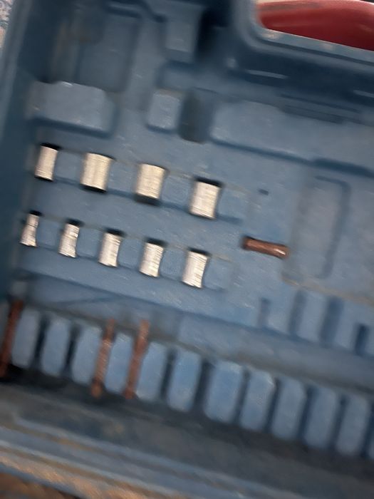 Шуруповерт батареечный