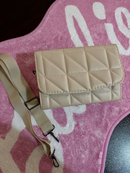 Чанта – почти нова