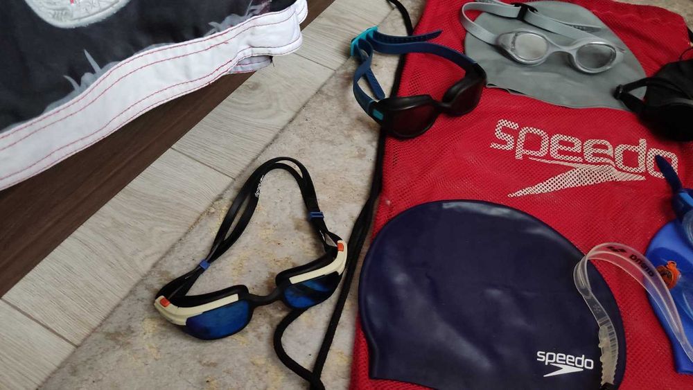 Плувни аксесоари: Speedo, Arena, Nabaiji - бански, педълси и плавници