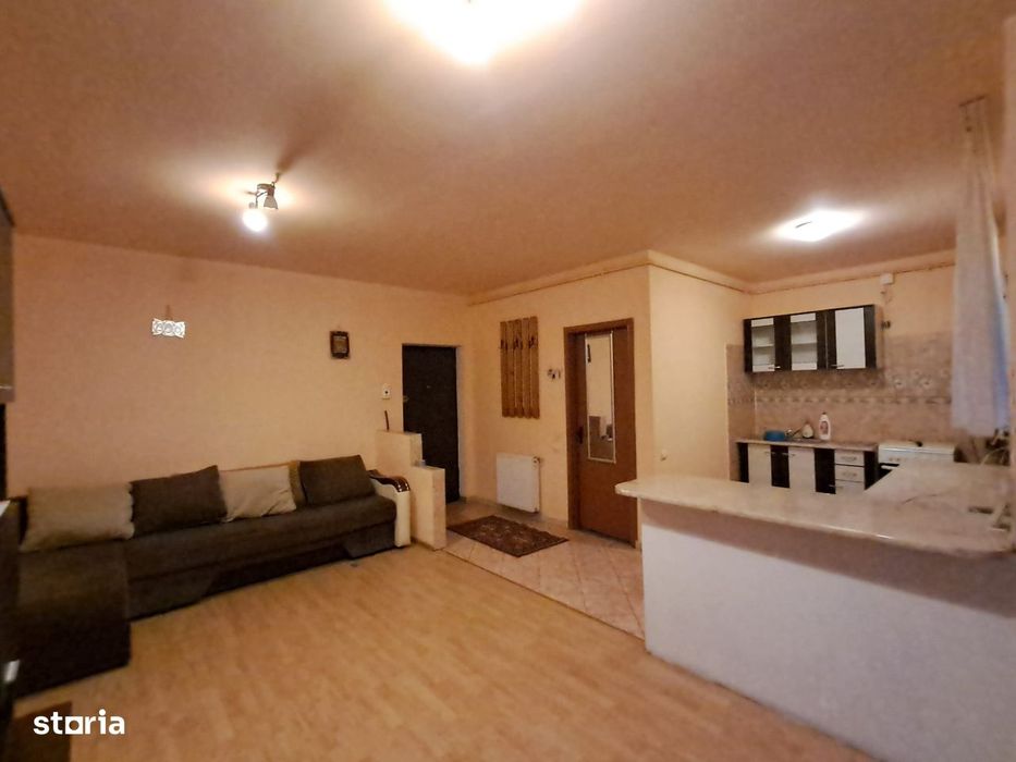 Apartament 2 camere str.Eroilor, parcare privata Floresti — fotografia 1