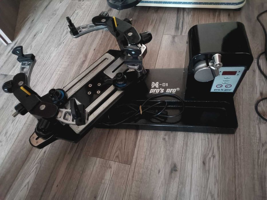 Електронна машина за наплитане на тенис(бадминтон) ракети Pro's Pro