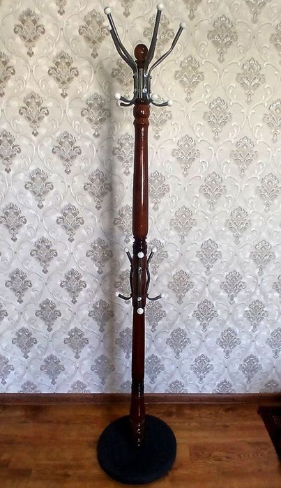 Вешелка стоячие.