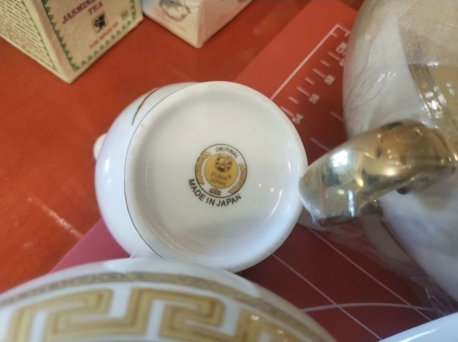 Блюдца, сахарница, ет-табак