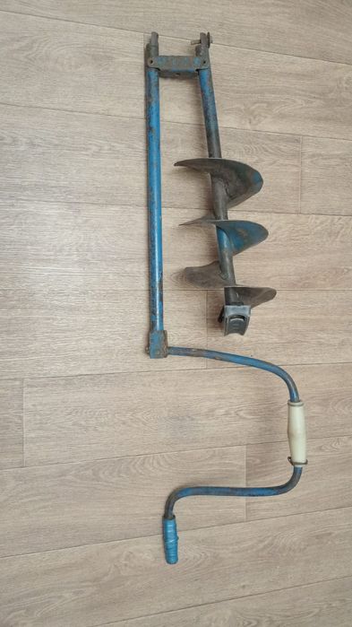 Продам бур рыбацкий