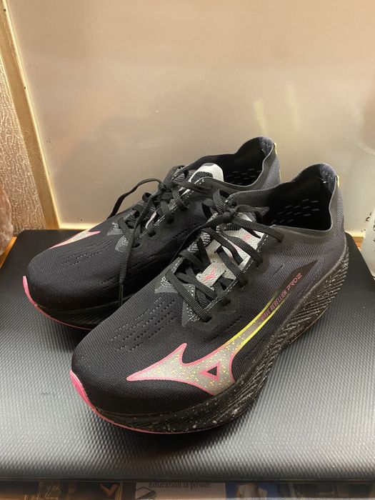 Мараъонки за бягане mizuno wave rebellion pro 2