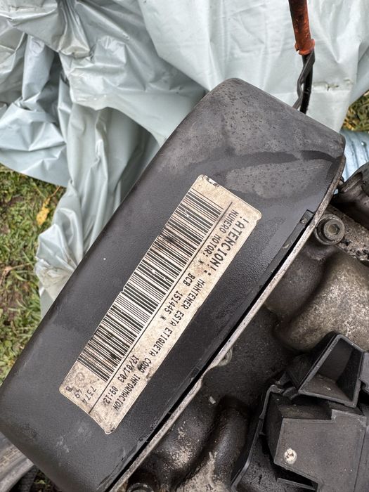 Vand Motor  seat leon 1.6 16v cod motor BCB , detin si alte accesorii /se potriveste si pe vw golf 4/ motorul mergea ceas/etrieri spate seat leon 2004