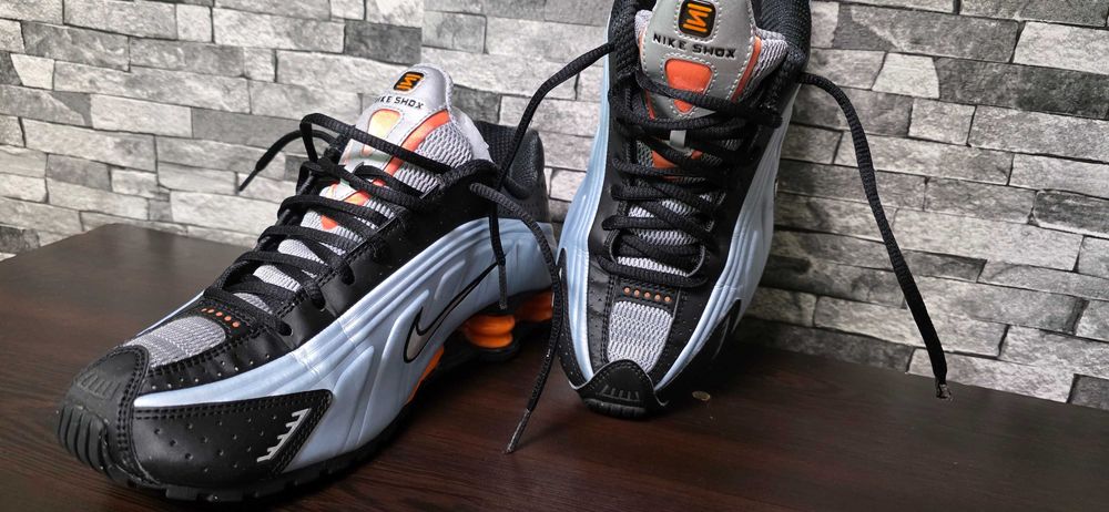 родавам маратонки Nike Shox в много добро състояние.