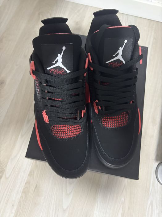 Jordan 4 red thunder