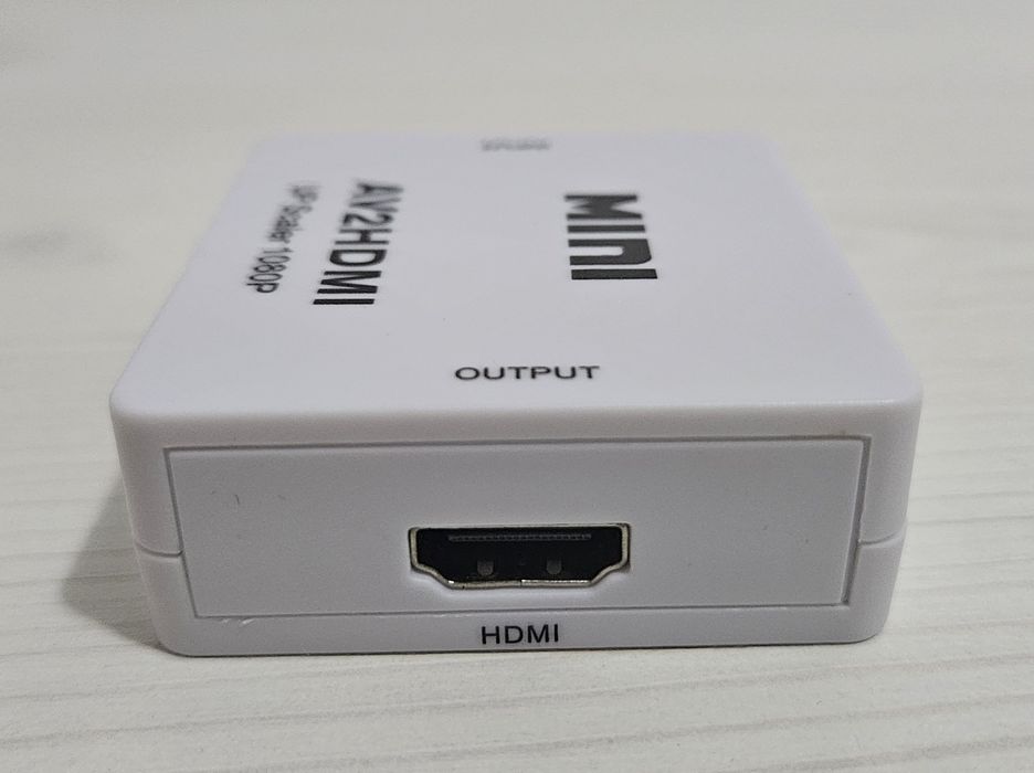 Adaptor audio-video la HDMI