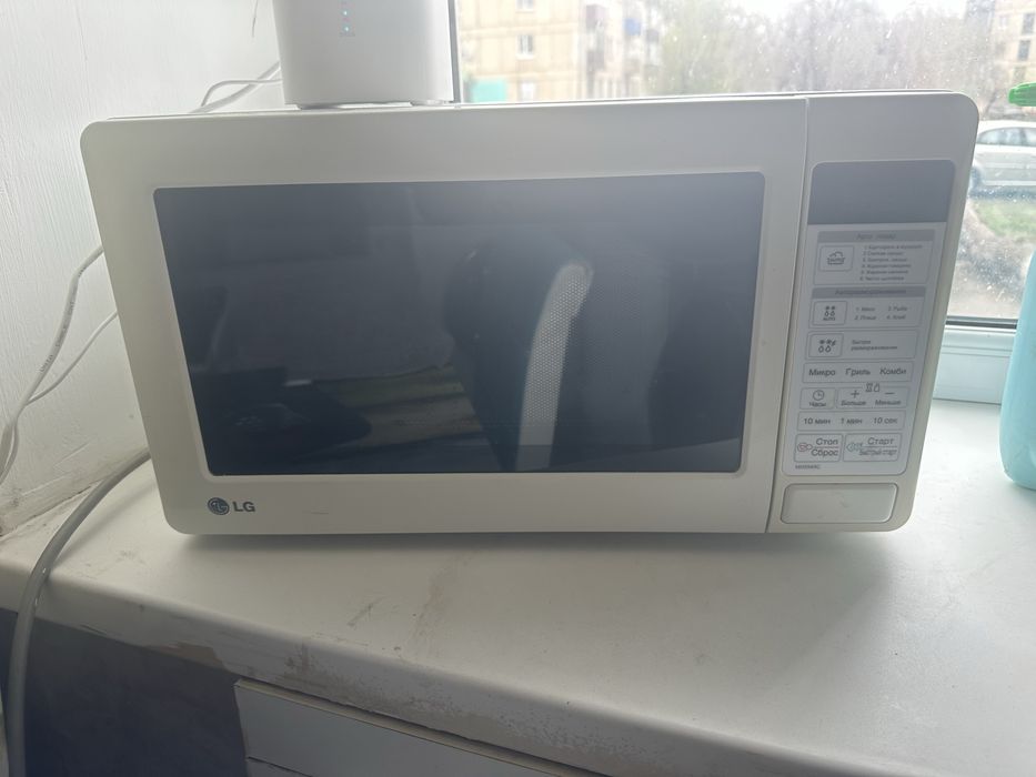 Продам микроволновку марки LG