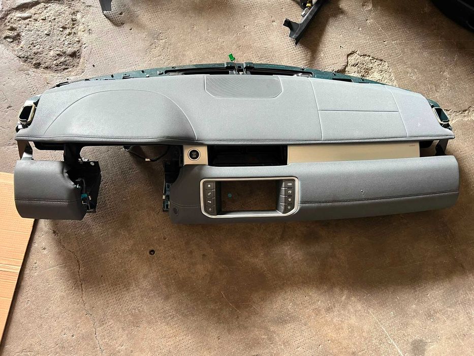 Plansa bord cu airbag pasager Range Rover Evoque 2013-2019 culoare gri inchis