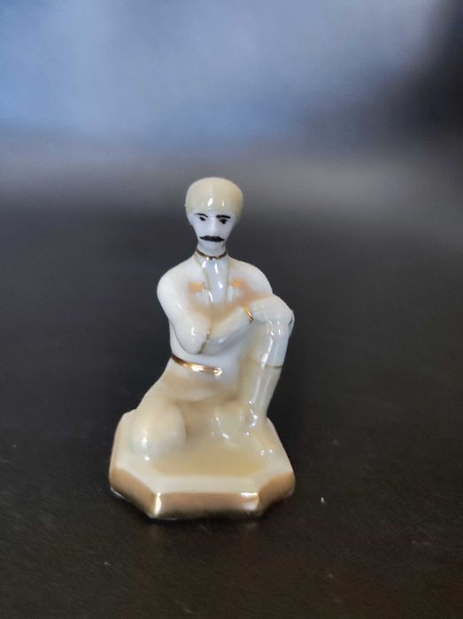 Порцеланови статуетки