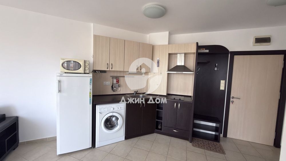 Продава се Двустаен апартамент в к.к. Слънчев бряг - 60 кв.м за 1334 €/кв.м - Снимка #1