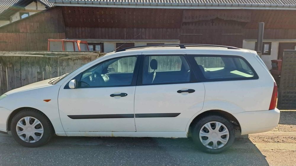 Vând  Ford Focus 2001