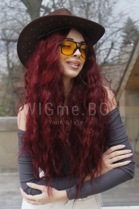 Дълга обемна чуплива тъмночервена перука Елина
