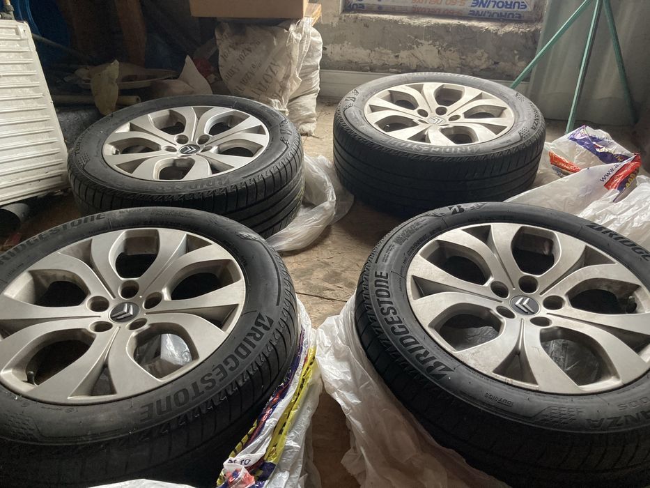 Cauciucuri vara cu jante 225 55 R17