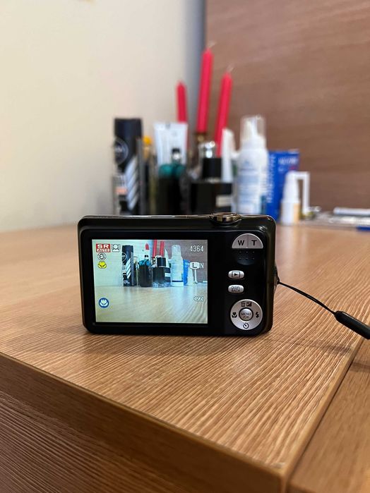 Фотоапарат Fujifilm 14Mp с подаръци