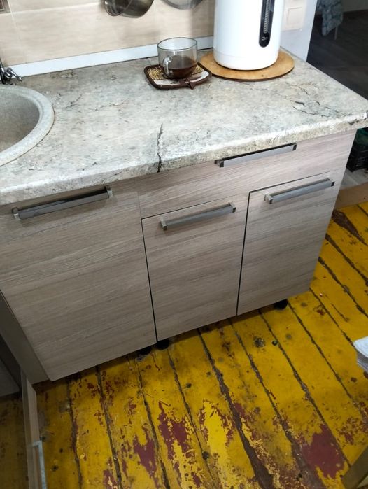 Кухня б/у в отличном состояний