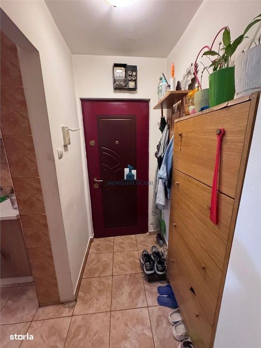 Apartament 2 camere Semidecomandat cf 2 Piata Resita