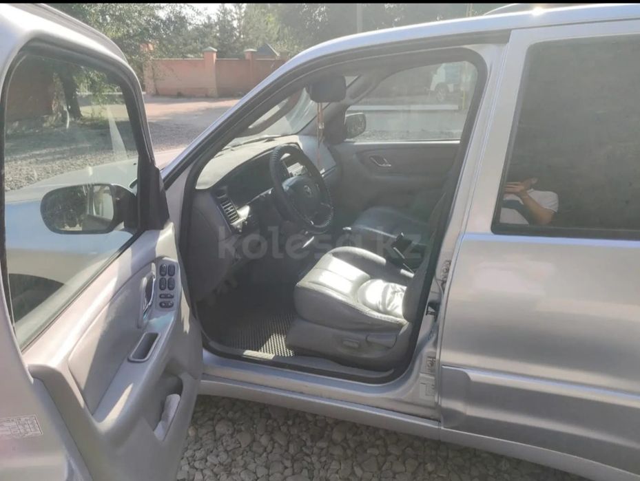 Продам Мазда Требют