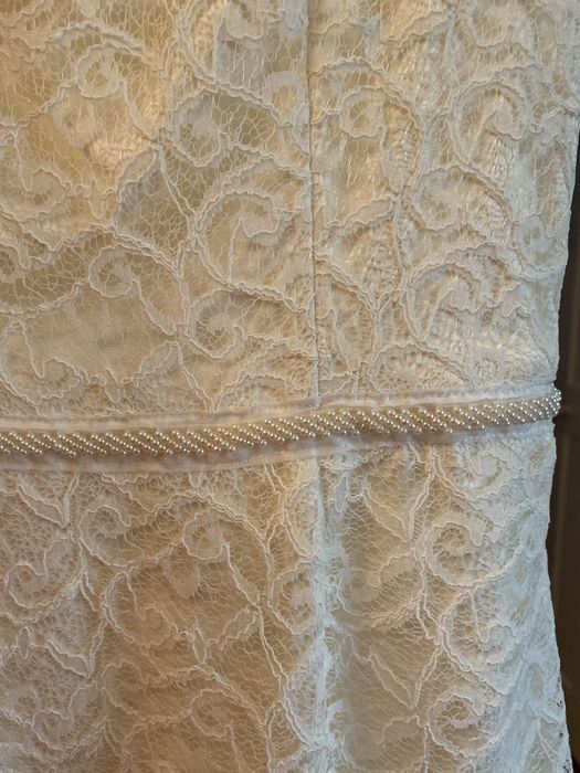 Продаю белое платье