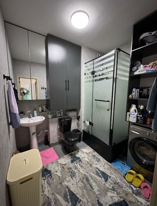 (1) бектемирский район 2в3/3/7,  68м²