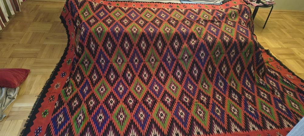 Чипровски килим 340 на 230