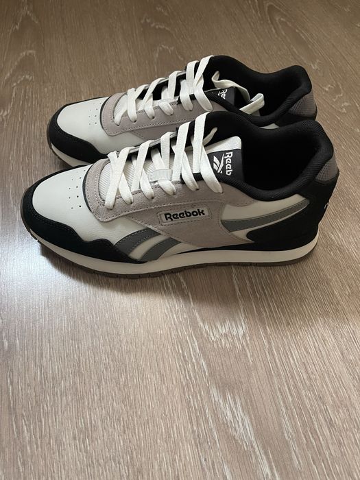 Продам красовки Reebok оригинал размер 40