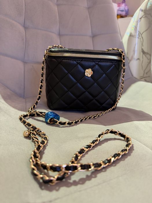 Сумка новая в черном цвете