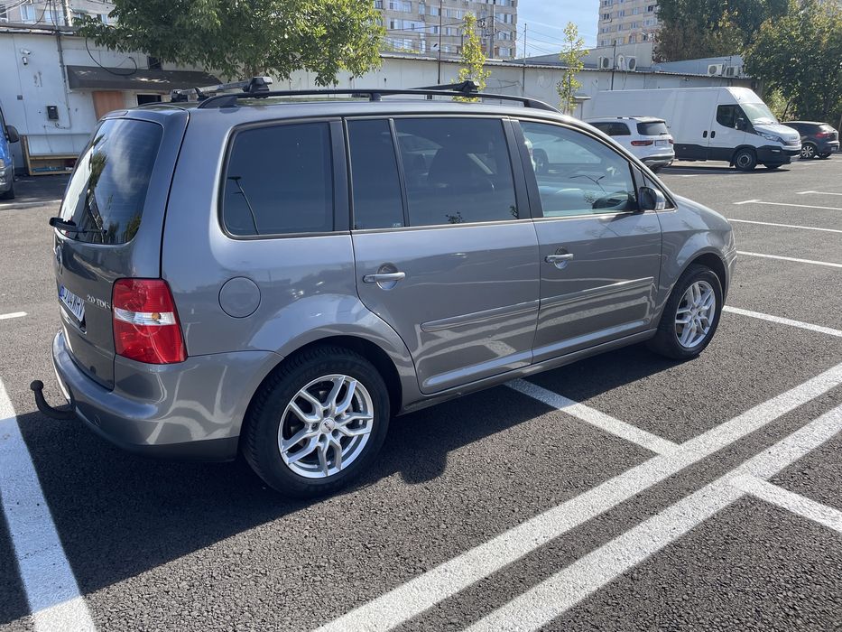 VOLKSWAGEN Touran 2006 — imagine 4