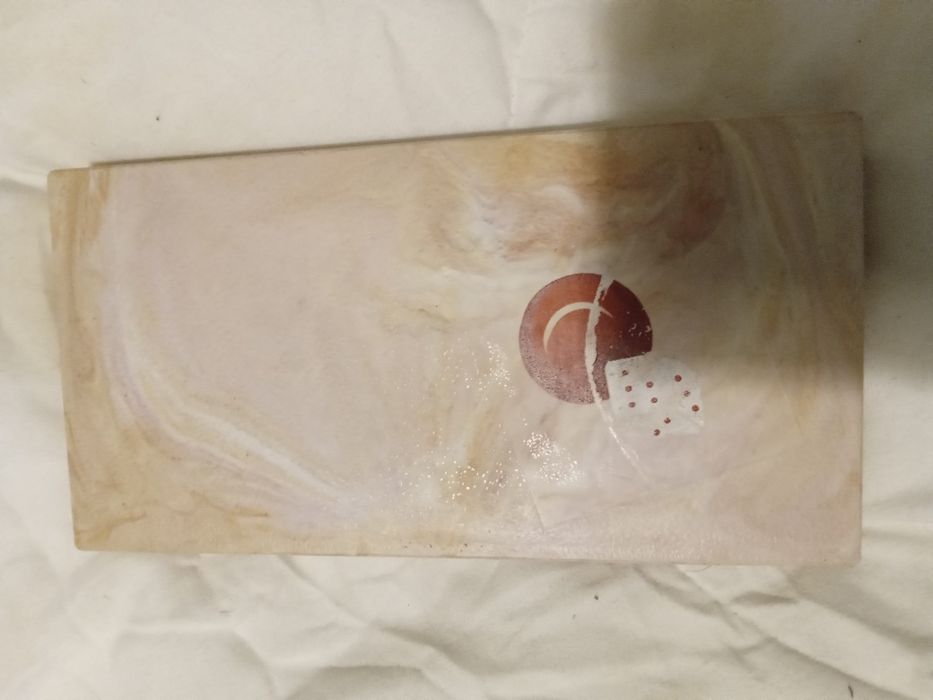 Табла със магнитни пулове!