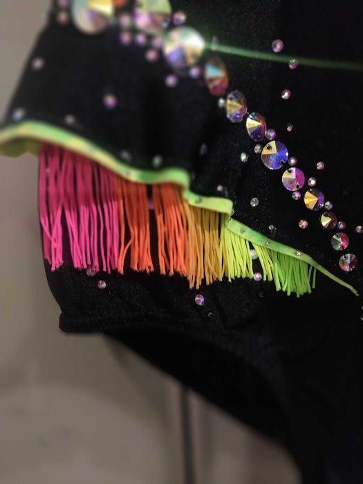 Състезателно трико художествена гимнастика като ново