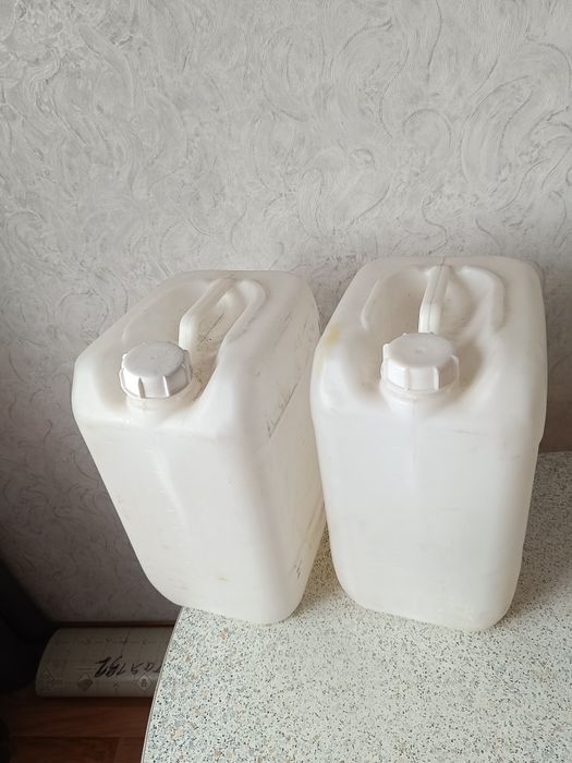 Продам канистры !