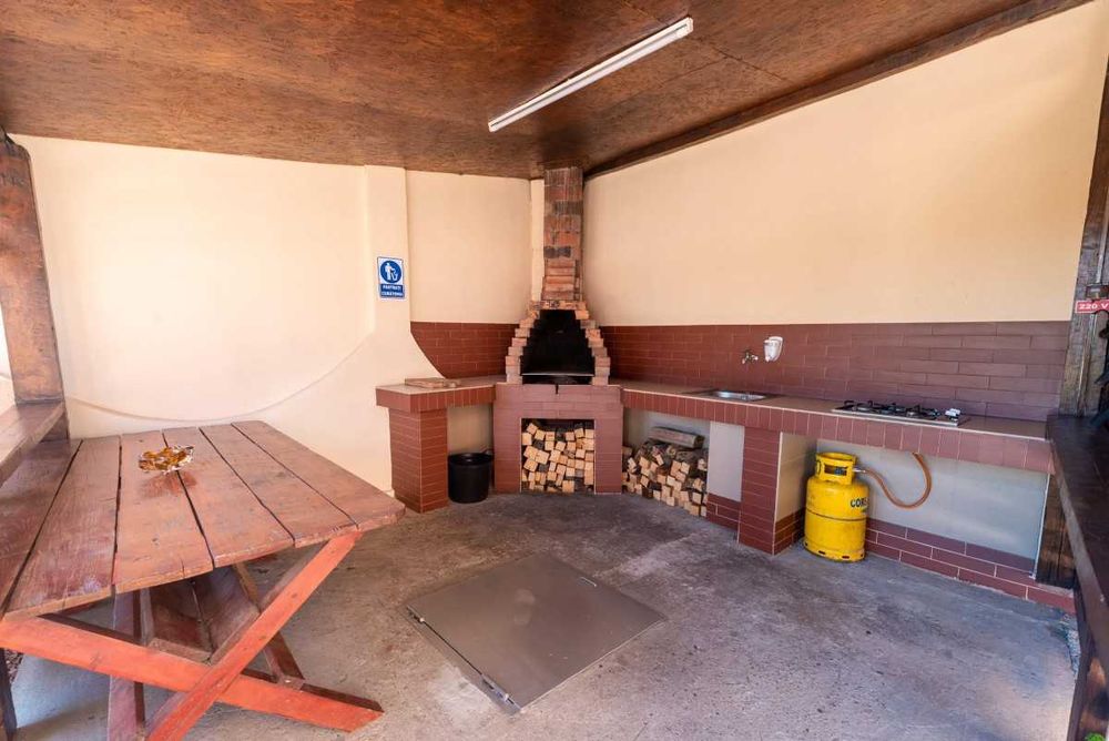 Vand Pensiune Eforie Nord Afacere la Cheie